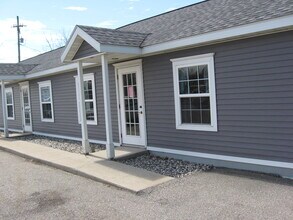 5976 S Greenville Rd, Greenville, MI à louer Photo intérieure- Image 2 de 7