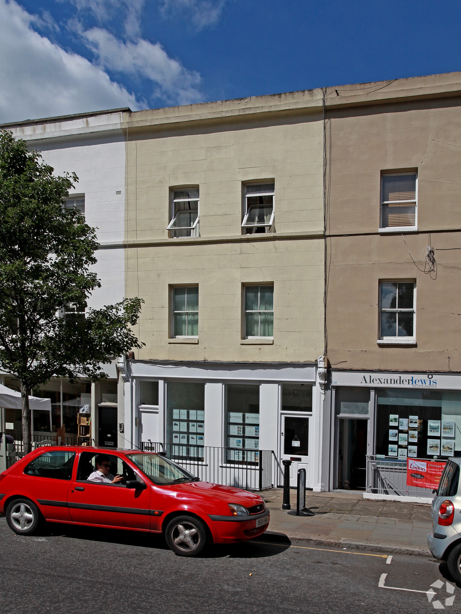 56 Pembroke Rd, London for sale Primary Photo- Image 1 of 3