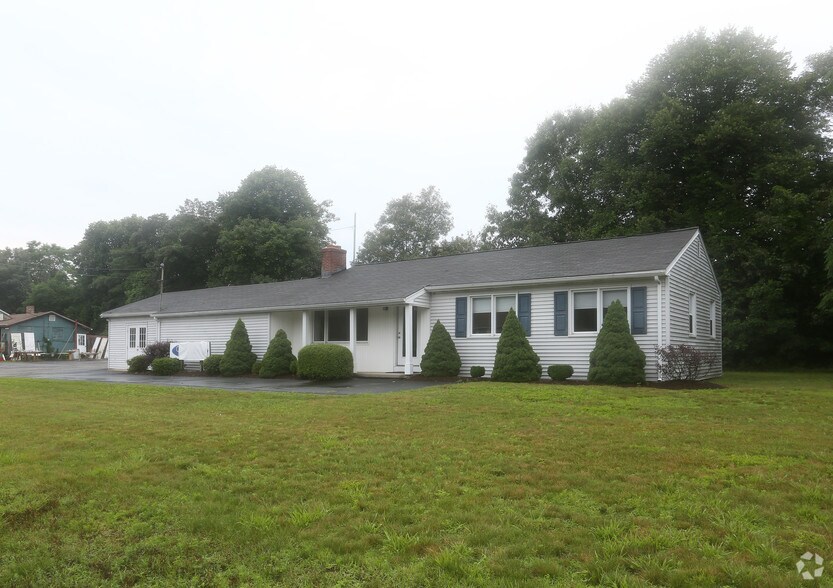 131 Boston Post Rd, Old Saybrook, CT à vendre - Photo du bâtiment - Image 3 de 3