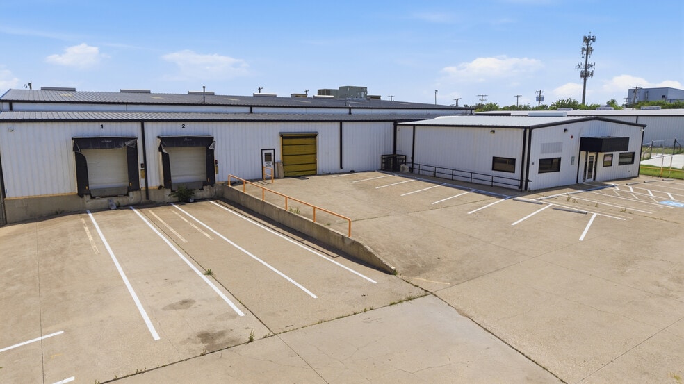 1120 Commercial Blvd N, Arlington, TX for lease - Building Photo - Image 3 of 20