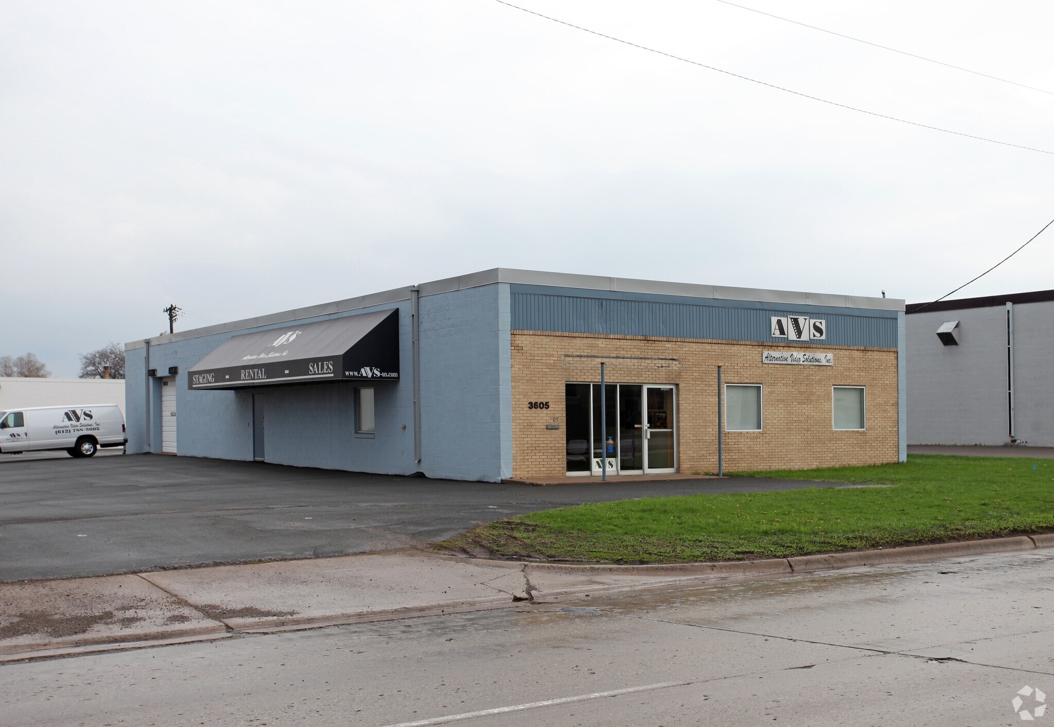 3605 29th Ave NE, Saint Anthony, MN for sale Primary Photo- Image 1 of 1