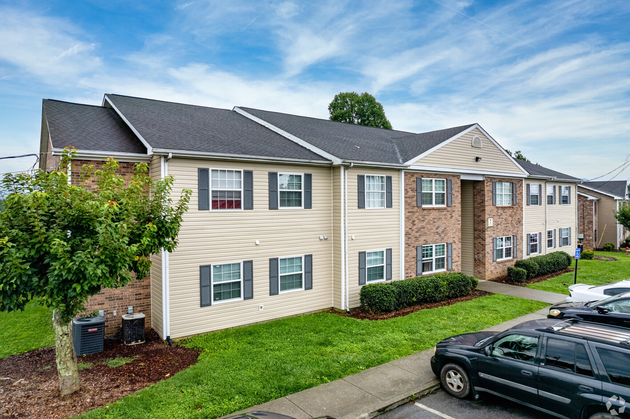 1319 Bell Ridge Rd, Johnson City, TN for sale Primary Photo- Image 1 of 1