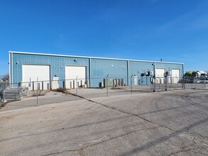 5627-5629 S 107th East Ave, Tulsa, OK for lease Building Photo- Image 1 of 4