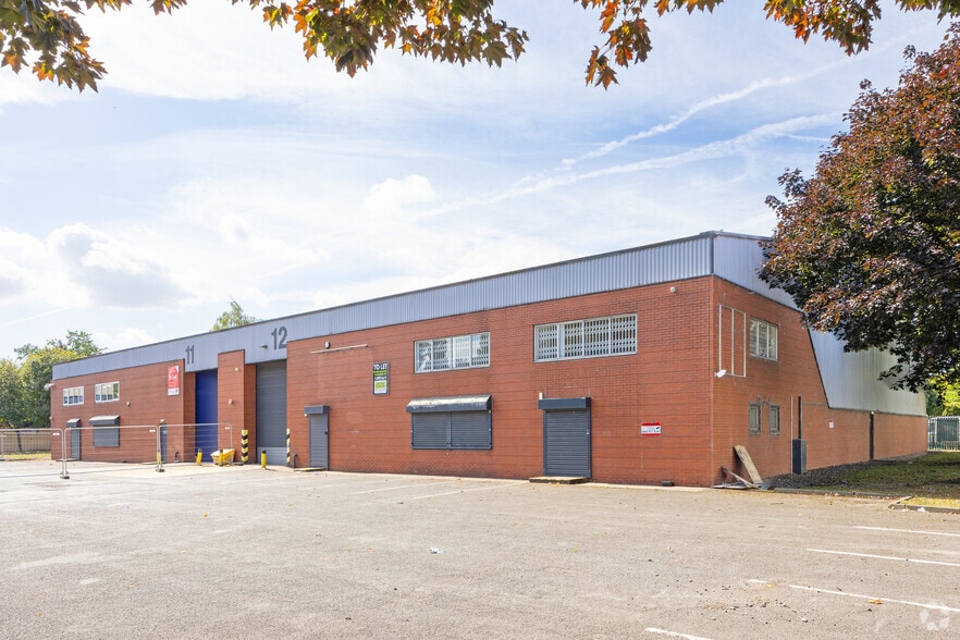 Glover Way, Leeds for lease - Building Photo - Image 2 of 3