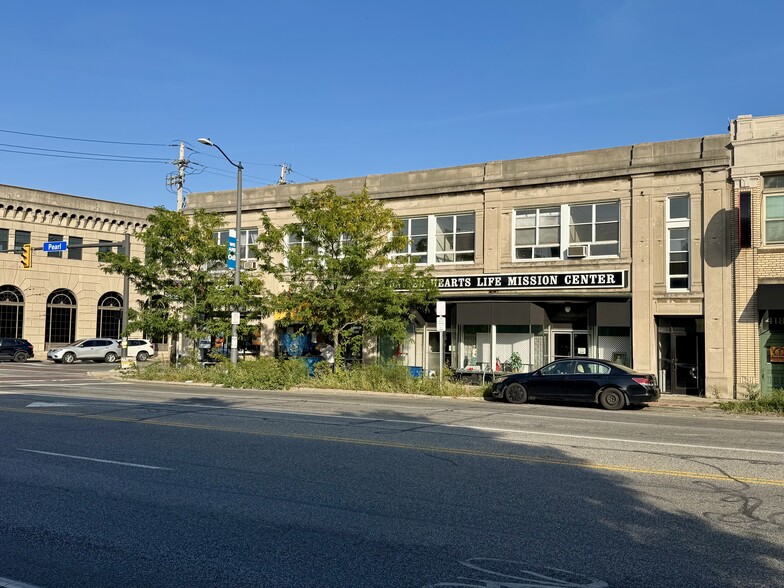 4179 Pearl Rd, Cleveland, OH for lease - Building Photo - Image 3 of 9