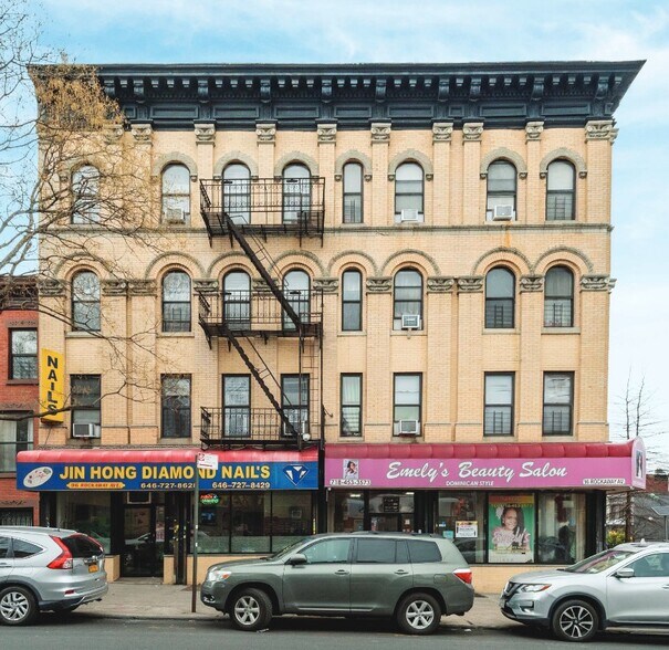 96 Rockaway Ave, Brooklyn, NY à vendre - Photo principale - Image 1 de 3