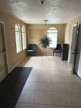 711 W Carlton Way, Tracy, CA for lease Interior Photo- Image 2 of 9
