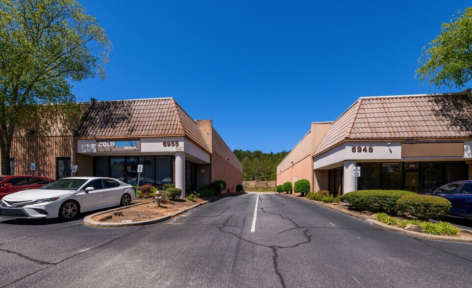 6945 Oak Ridge Pky, Austell, GA for lease - Building Photo - Image 2 of 7