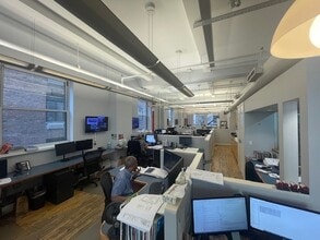 12 W 32nd St, New York, NY for lease Interior Photo- Image 2 of 5