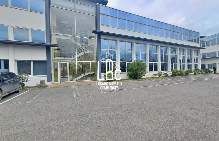 Bureau dans Carquefou à louer - Photo du bâtiment - Image 2 de 7