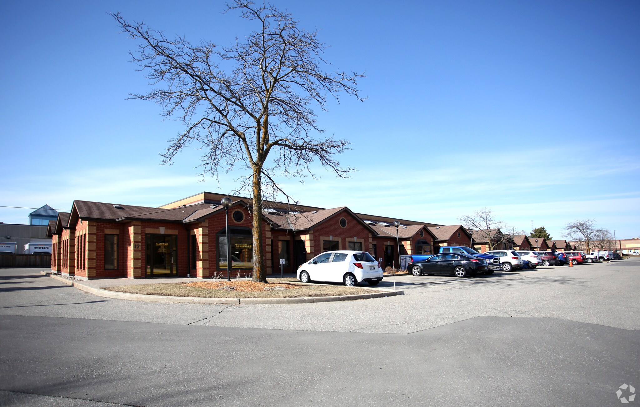 20 Regan Rd, Brampton, ON à vendre Photo principale- Image 1 de 1