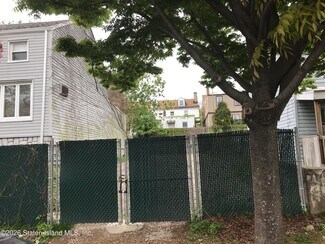 More details for 102 Montgomery ave, Staten Island, NY - Land for Sale