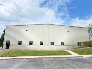5949 Clay Ave SW, Grand Rapids, MI for lease Building Photo- Image 1 of 3