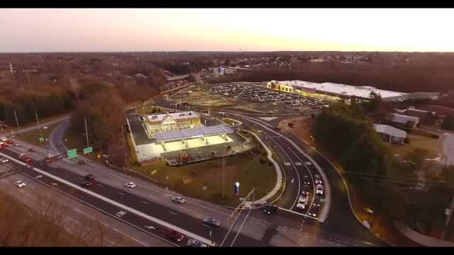 2180 W Chester Pike, Broomall, PA à louer - Vidéo sur l’inscription commerciale - Image 2 de 17