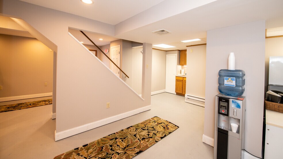 124 John Robert Thomas Dr, Exton, PA à louer - Photo intérieure - Image 3 de 28