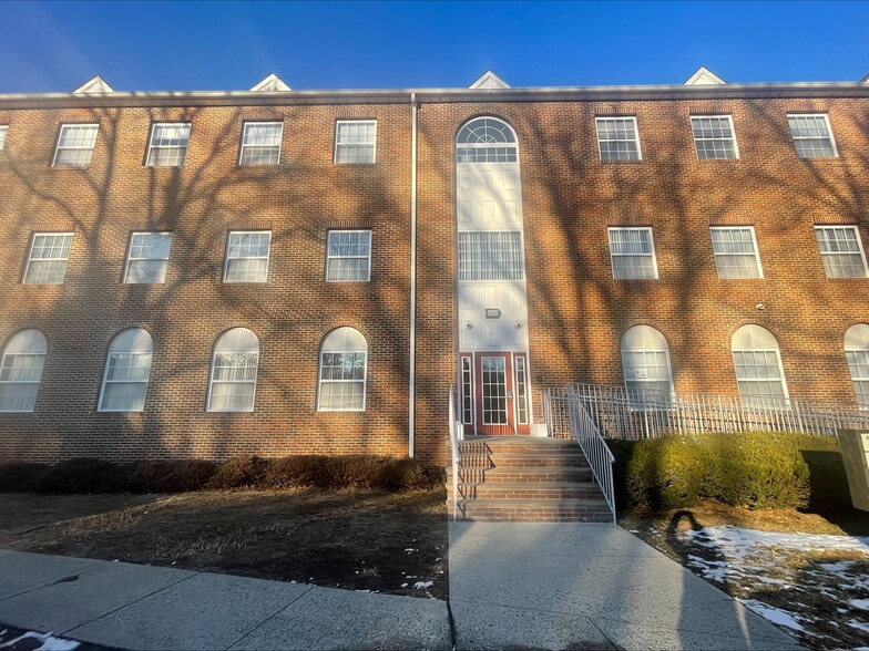 63 Beaver Brook Rd, Lincoln Park, NJ for lease - Building Photo - Image 2 of 10