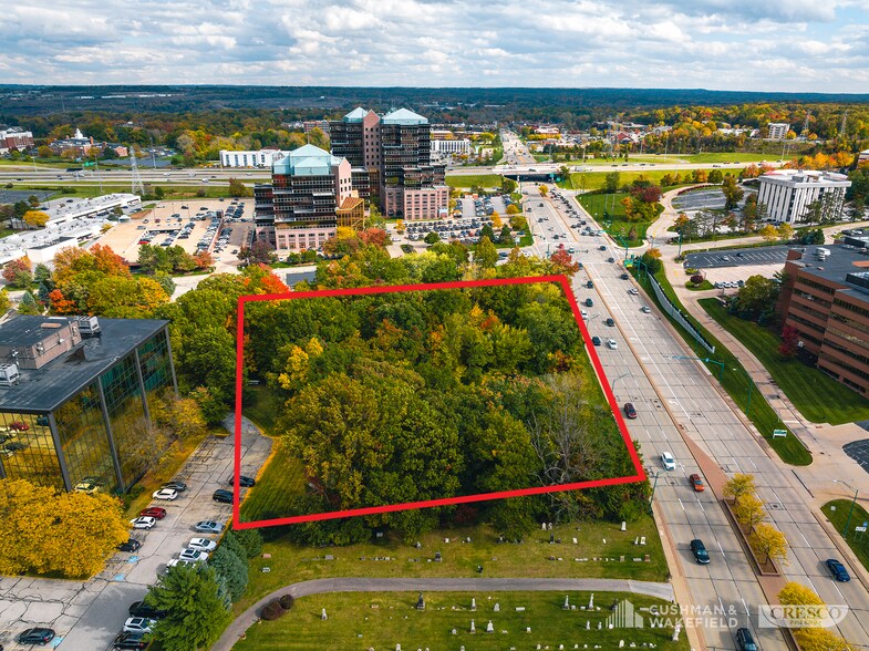 4807 Rockside Rd, Independence, OH à vendre - Photo du bâtiment - Image 1 de 2