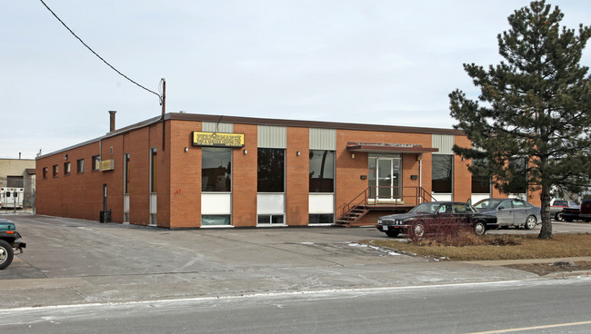 More details for 149-151 Milvan Dr, Toronto, ON - Industrial for Sale