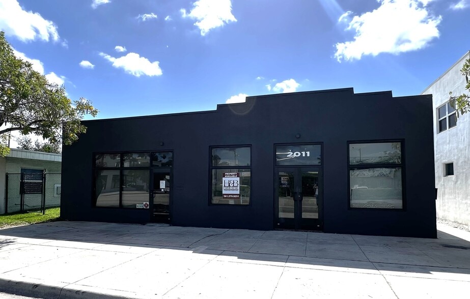 2011 N Dixie Hwy, Lake Worth, FL for sale - Building Photo - Image 2 of 11