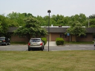 1000 W Main St, Freehold, NJ à louer - Photo du bâtiment - Image 3 de 11