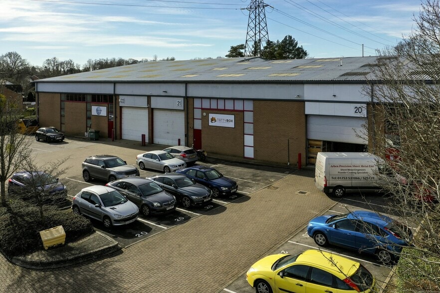 Molly Millars Ln, Wokingham for lease - Building Photo - Image 2 of 4