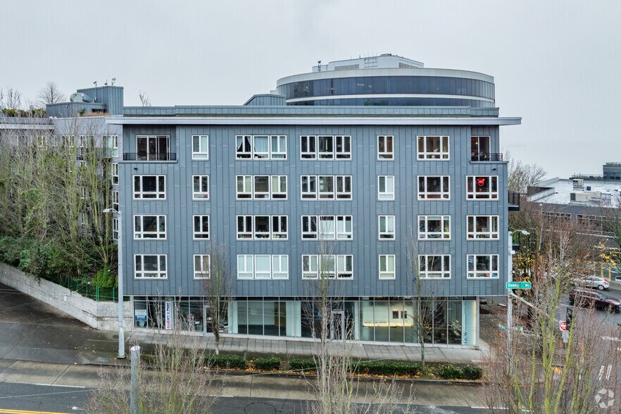 7 Denny Way, Seattle, WA à louer - Photo du bâtiment - Image 3 de 5