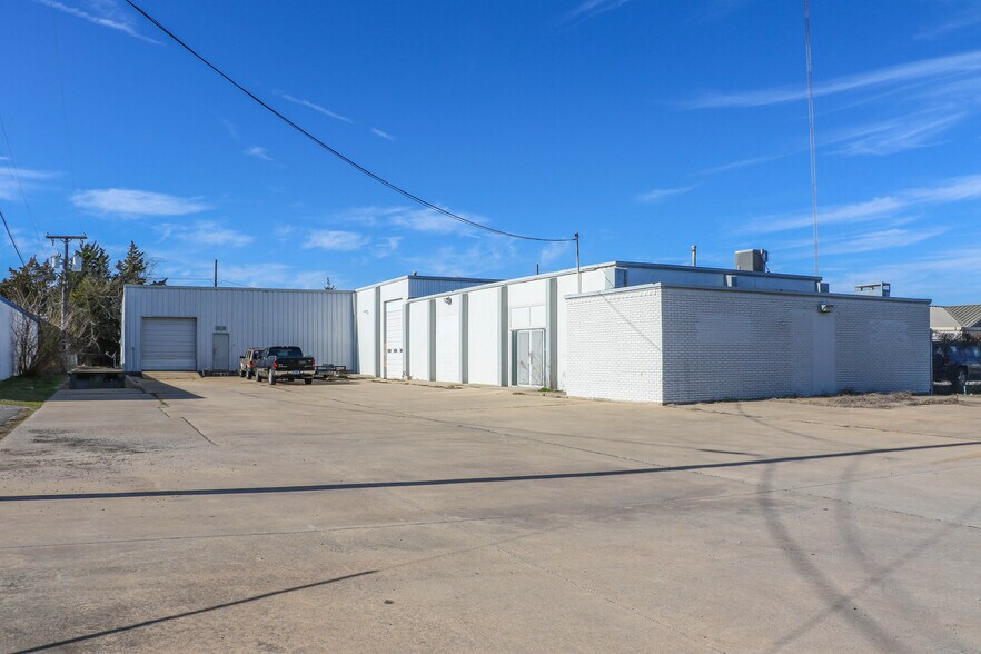 3910 N Frisco Rd, Sherman, TX à louer - Photo du bâtiment - Image 2 de 6