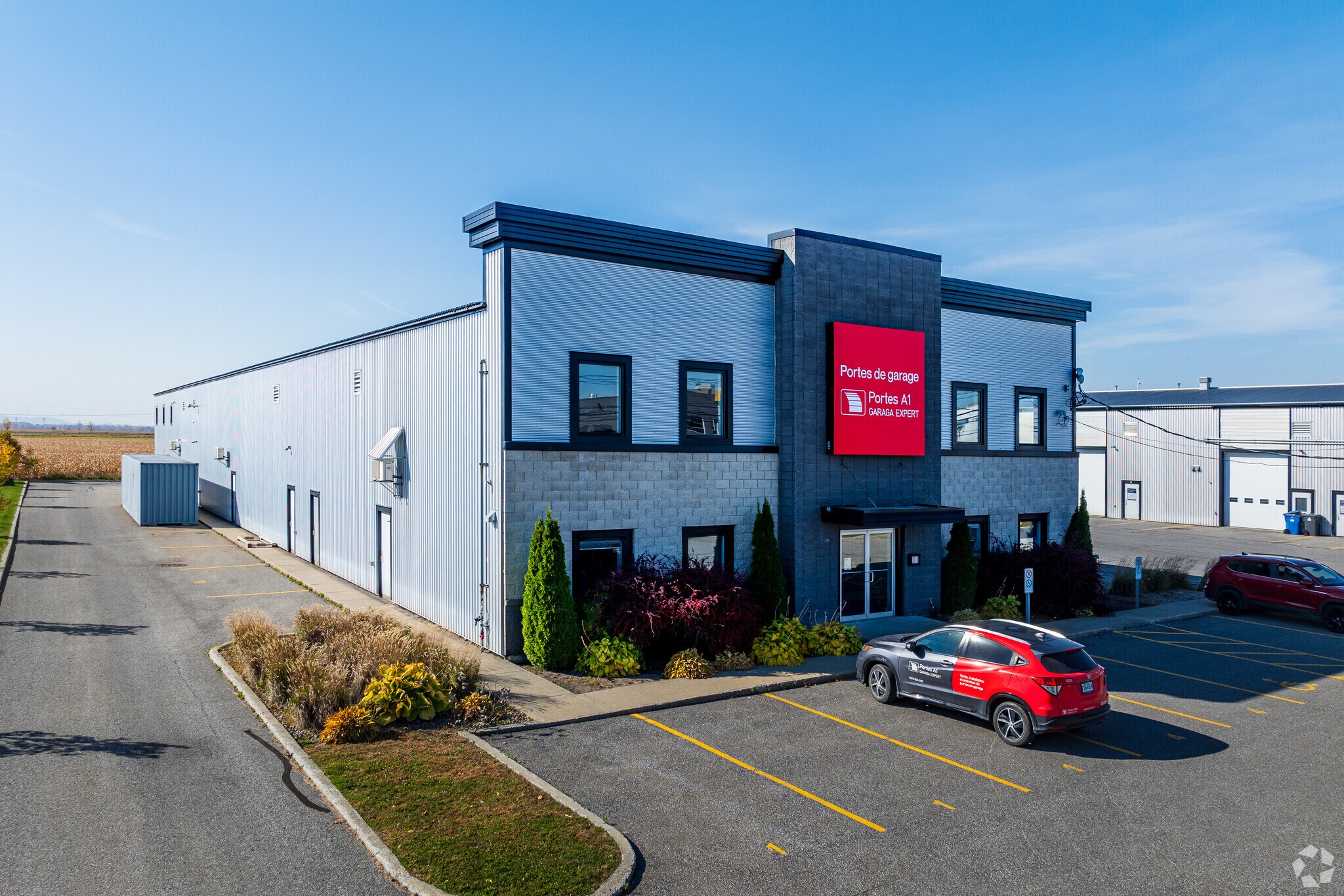 1350 Boul Lionel-Boulet, Varennes, QC à louer Photo principale- Image 1 de 3