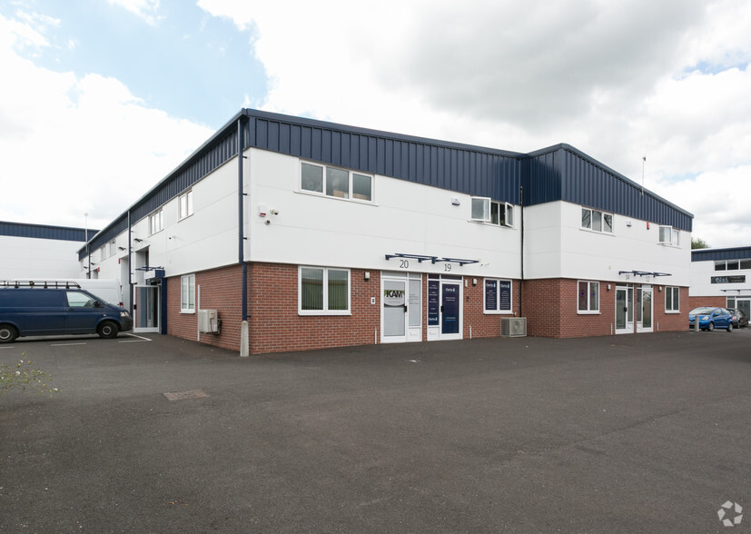 Southmead Clos, Swindon for lease - Building Photo - Image 2 of 3