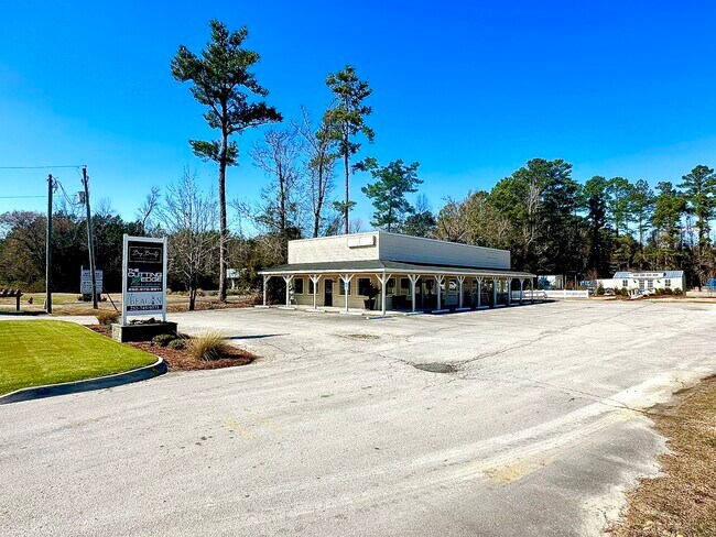 Plus de détails pour 618 Main St, Bayboro, NC - Commerce de détail à vendre