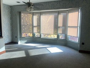 211 S Court St, Medina, OH for lease Interior Photo- Image 2 of 10