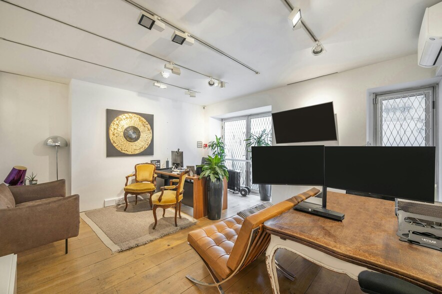 18 Newman St, London for lease - Interior Photo - Image 2 of 2