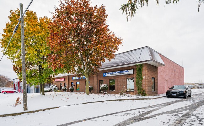 Plus de détails pour 16 Community Ave, Hamilton, ON - Industriel à louer
