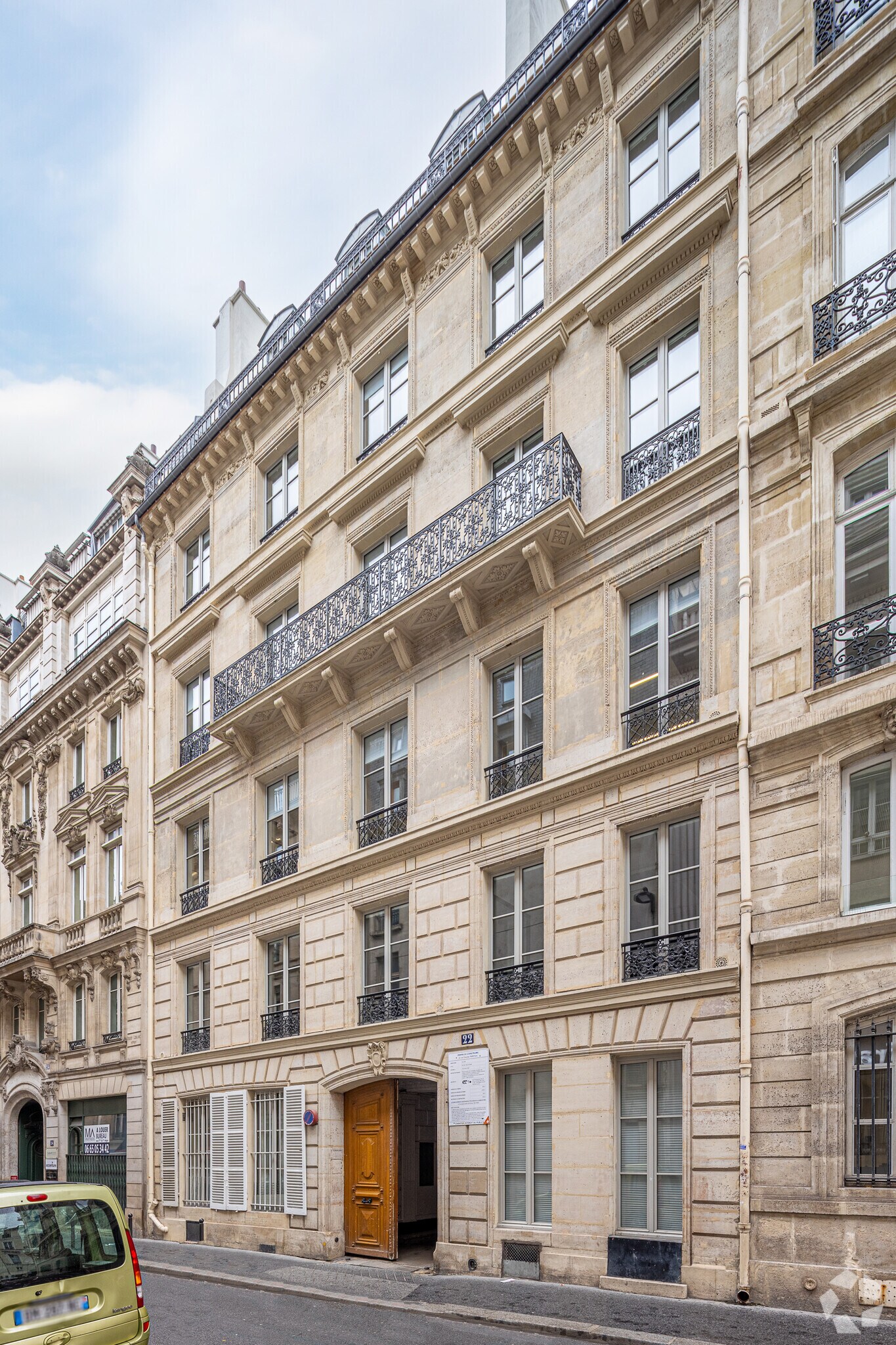 22 Rue Chauchat, Paris à louer Photo du bâtiment- Image 1 de 4