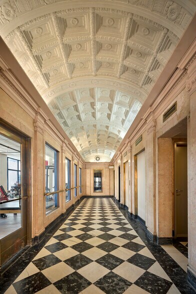 6 S Main St, Washington, PA à louer - Photo du bâtiment - Image 3 de 13