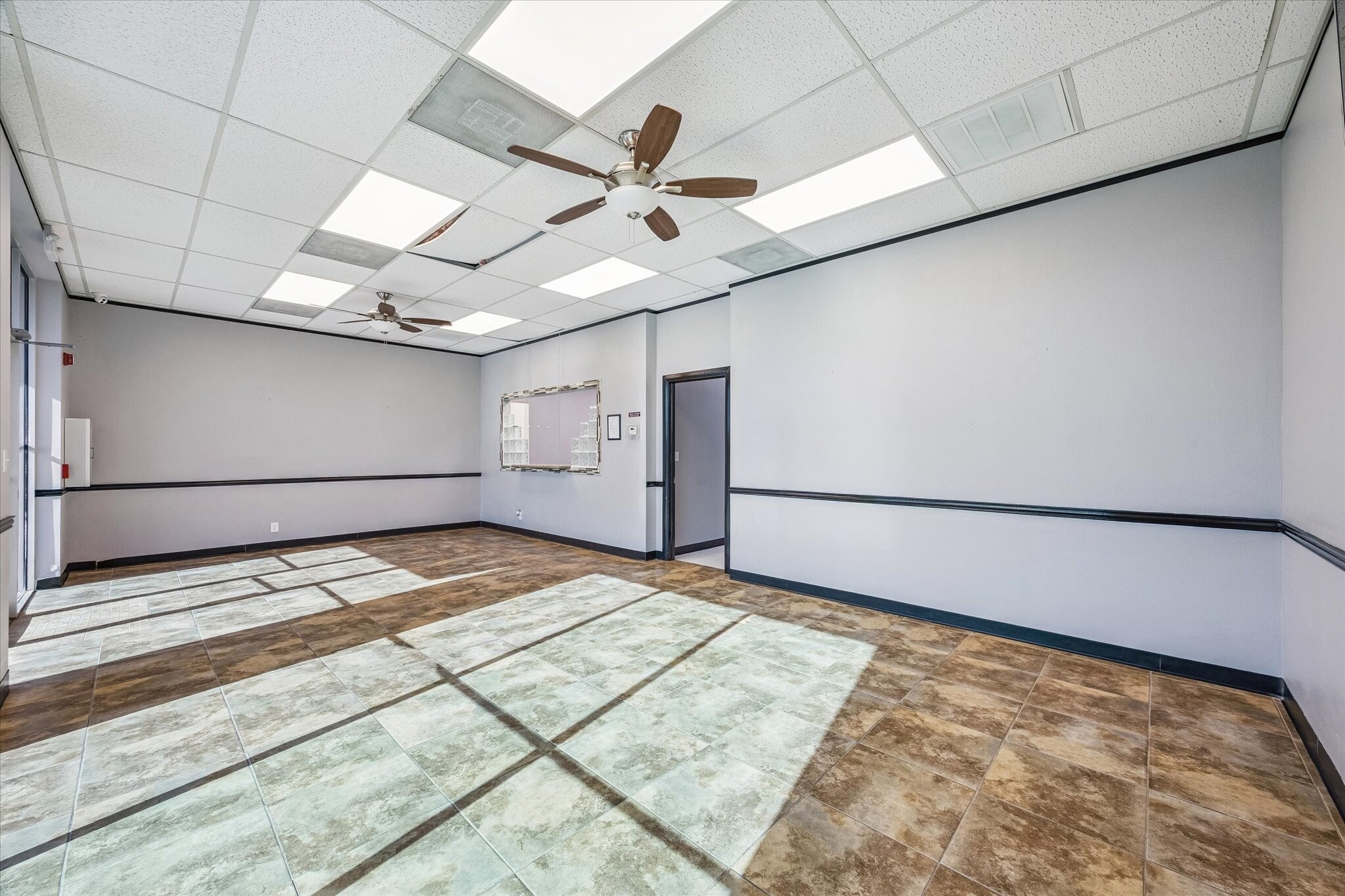 1001-1023 S Broadway St, La Porte, TX à louer Photo intérieure- Image 1 de 14