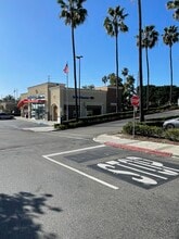 7201 Yorktown Ave, Huntington Beach, CA for lease Building Photo- Image 2 of 7