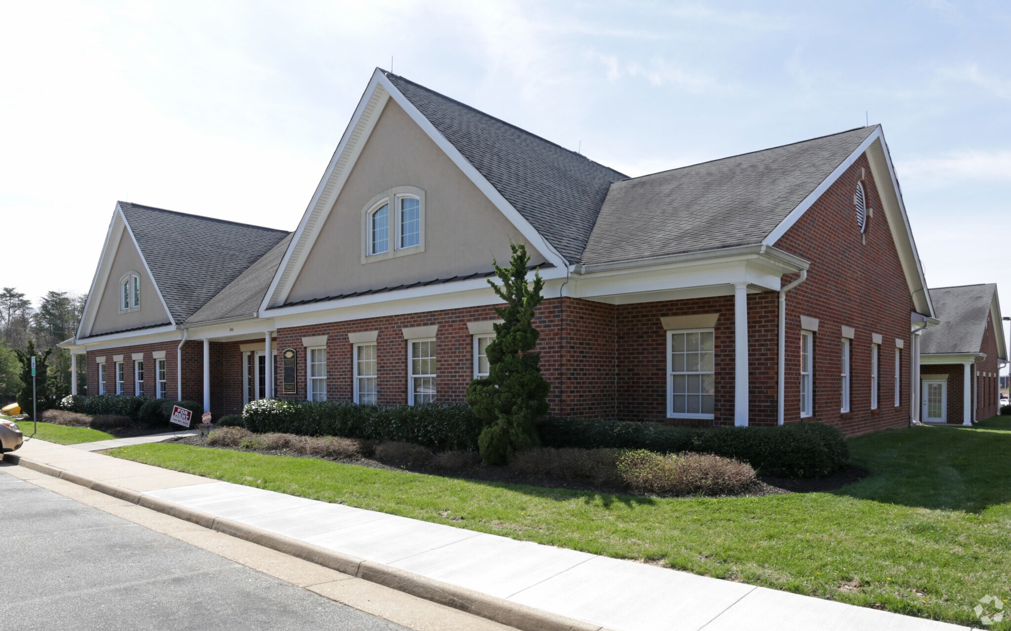 10711 Spotsylvania Ave, Fredericksburg, VA for lease Building Photo- Image 1 of 18