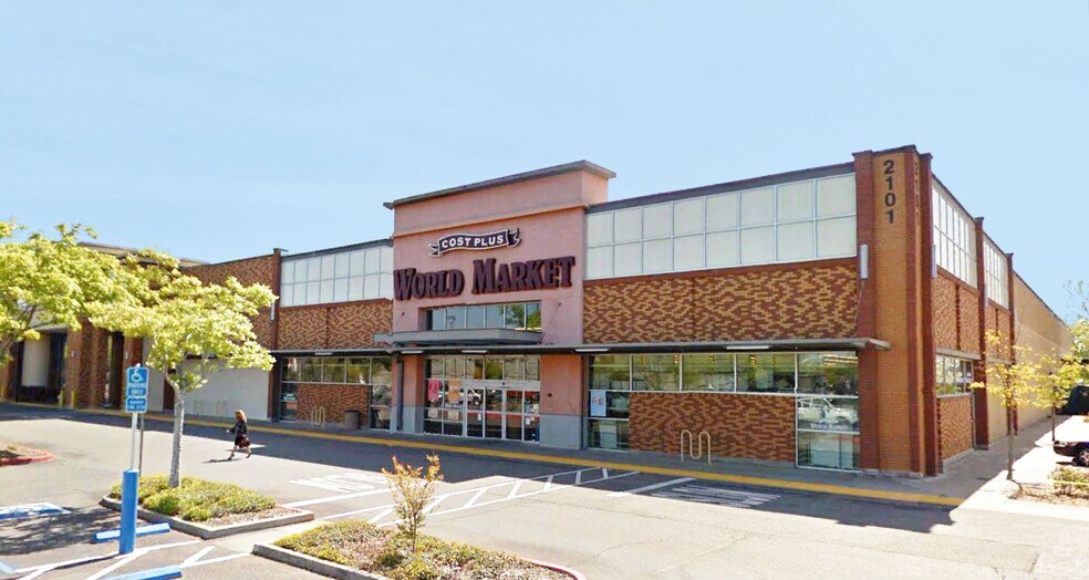 2005-2101 Whitman Ave, Chico, CA à louer - Photo du bâtiment - Image 2 de 6