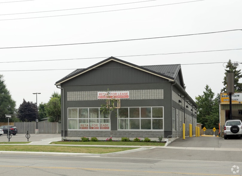 156 Guelph St, Halton Hills, ON à vendre - Photo du bâtiment - Image 2 de 2