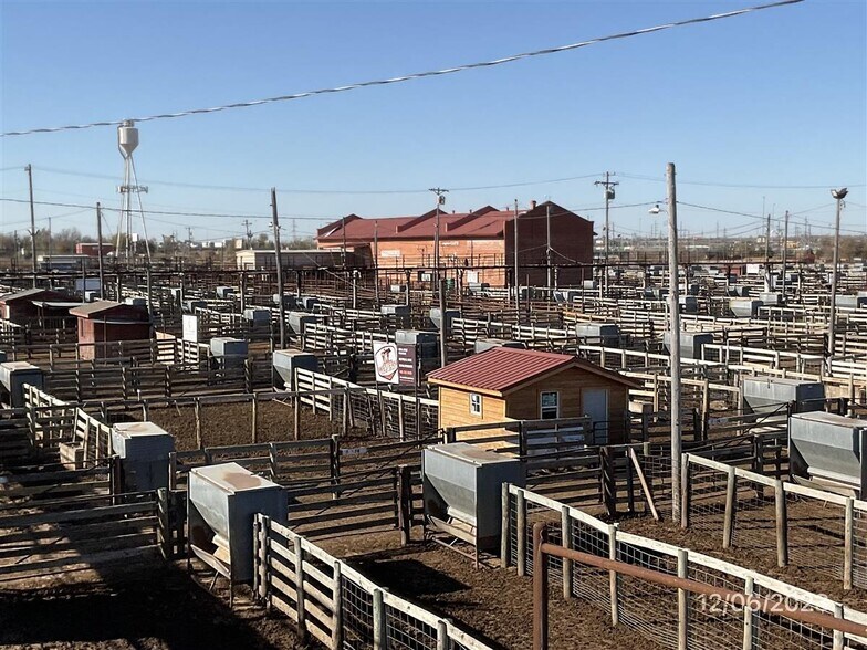 Oklahoma National Stockyards portefeuille de 18 propriétés à vendre sur LoopNet.ca - Photo du bâtiment - Image 1 de 17