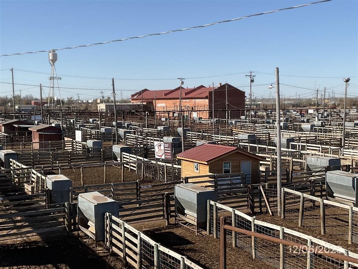Oklahoma National Stockyards portefeuille de 18 propriétés à vendre sur LoopNet.ca Photo du bâtiment- Image 1 de 18