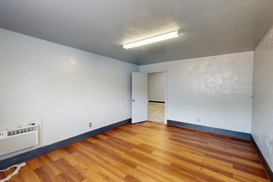 7676 N I-45, Houston, TX for lease - Matterport 3D Scan - Image 2 of 14