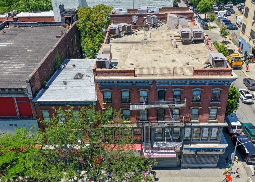 2256-2260 3rd Avenue portfolio of 2 properties for sale on LoopNet.ca - Aerial - Image 2 of 8