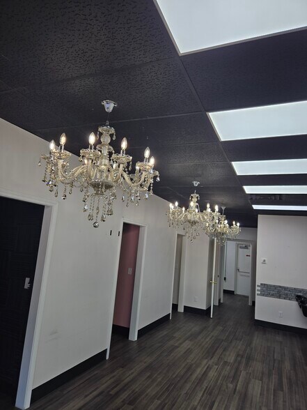 519 SW 3rd St, Lee's Summit, MO à louer - Photo du bâtiment - Image 3 de 7