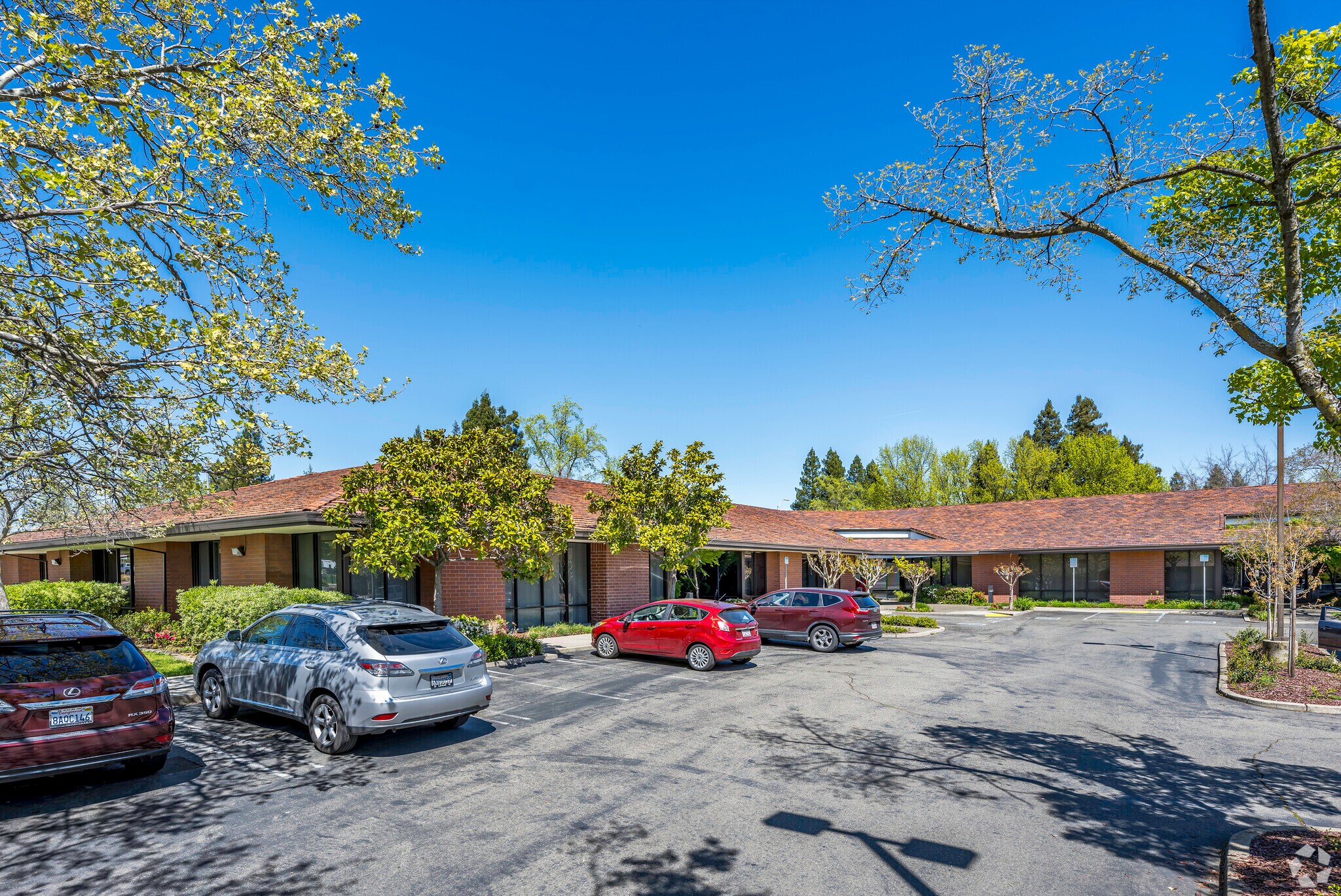 1700 Eureka Rd, Roseville, CA for lease Primary Photo- Image 1 of 14