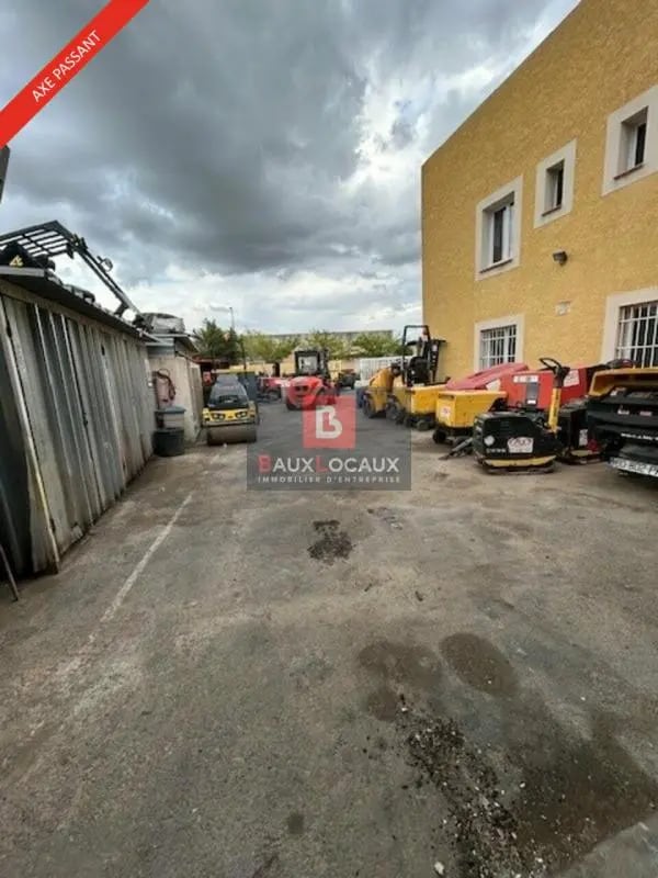 Flex in BERRE-L'ETANG for lease Primary Photo- Image 1 of 9