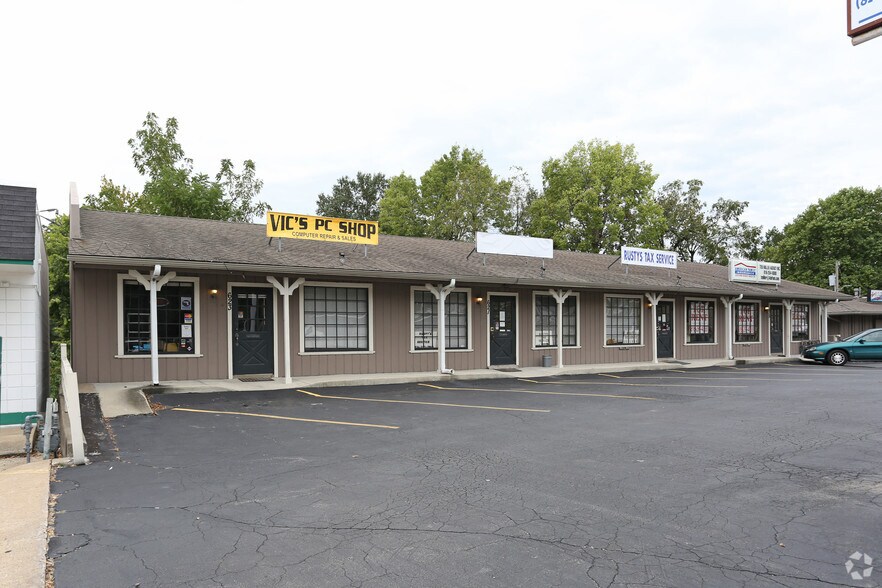 615-623 E 23rd St S, Independence, MO à vendre - Photo du bâtiment - Image 3 de 12