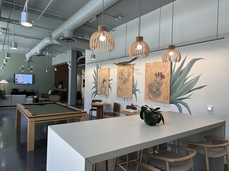 1720 Research Park Dr, Davis, CA for lease - Interior Photo - Image 3 of 21