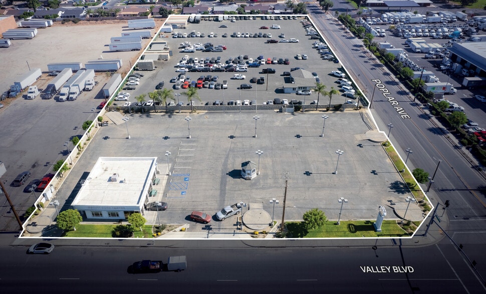 15662 Valley Blvd, Fontana, CA for lease - Primary Photo - Image 1 of 1